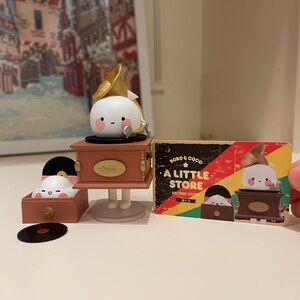 POP MART x BOBO&COCO A Little Store Record Store Mini Figure